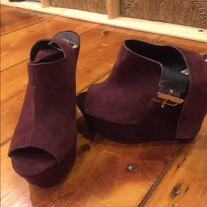 Steve Madden Purple Suede Platform Wedges
